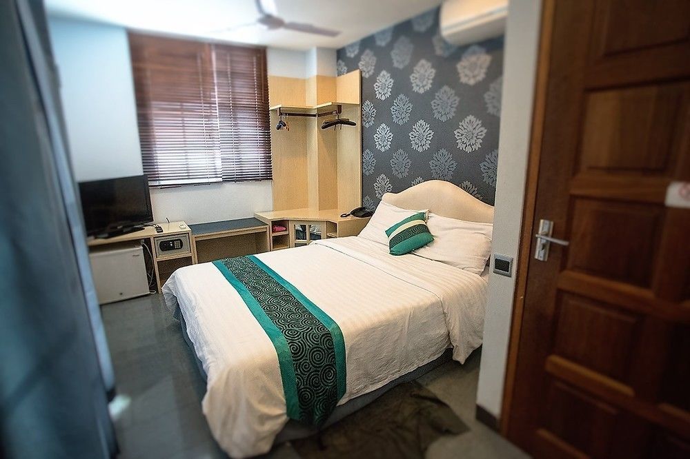Lvis Boutique Hotel Malé Kültér fotó